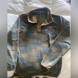 Patagonia sweater with tags - never worn